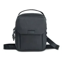wandrd-x1-cross-body-bag-large-zwart.jpg