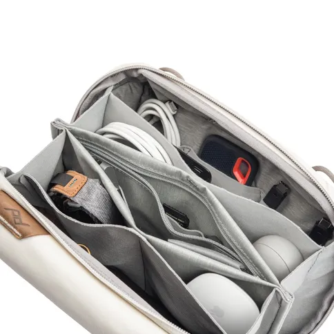 peakdesign_techpouch_bone4.jpg