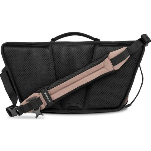 WANDRD-ROGUE-Sling-9L-Atacama-Clay-V2_3.jpg