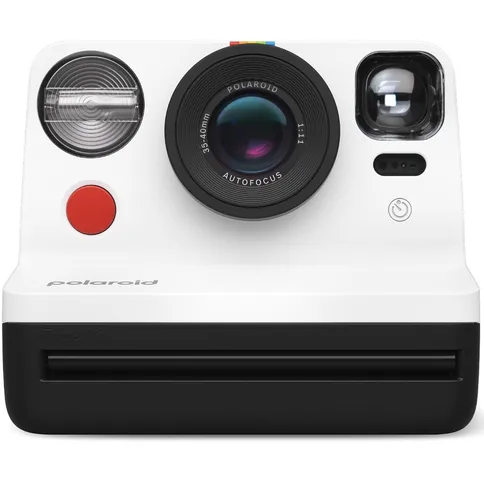 polaroid-now-bw_4.jpg