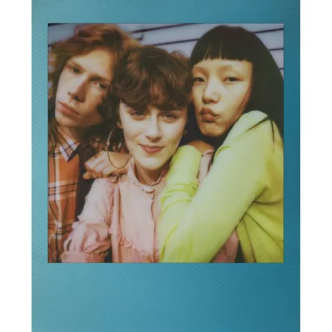 Polaroid-GO-2x8-Film-Pack-Gradient-Frame_3.jpg