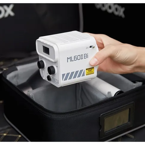 Godox-ML60II-BI-Portable-LED-Light-Bi-Color-kit-AK-B02-Battery-Support_2.jpg