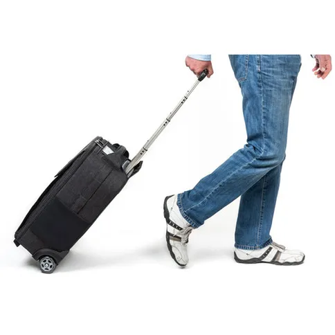Think_Tank_Airport_Advantage_XT_zwart_18.jpg