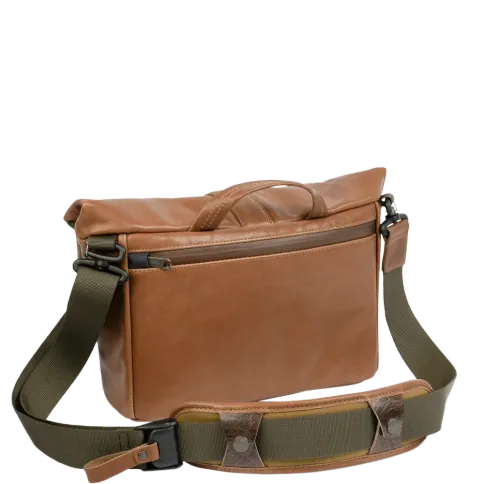 PILOT_ LEATHER TRAVEL CAMERA BAG 7L_2.webp