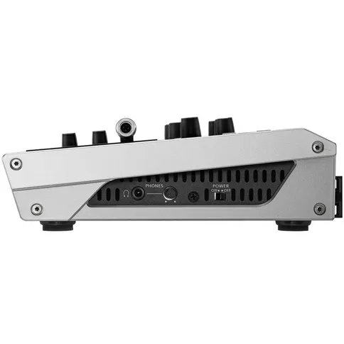 Roland_V-8HD_7.jpg