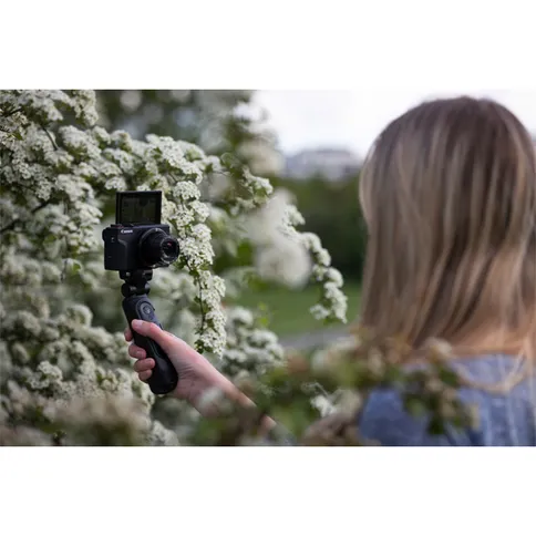 canon-g7xii-lifestyle_1.jpg