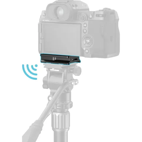 SmallRig-MD5425-Arca-Swiss-Mount-Plate-for-AirTag-for-Fujifilm_2.JPG