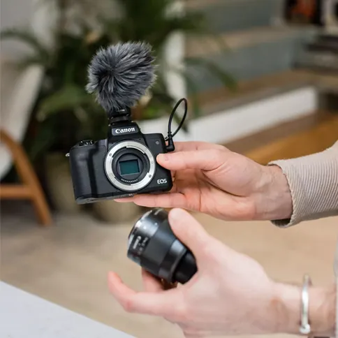 Canon-M50-MarkII-zwart_9.jpg