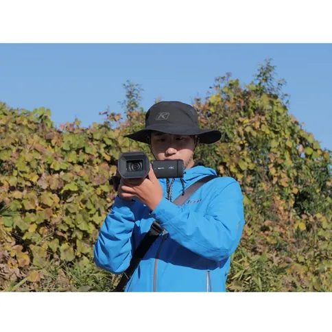 Panasonic-camcorder-HC-X1200-6.jpg