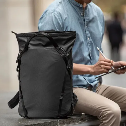 Peak-Design-Everyday-totepack-20L-V3-black_6.jpg