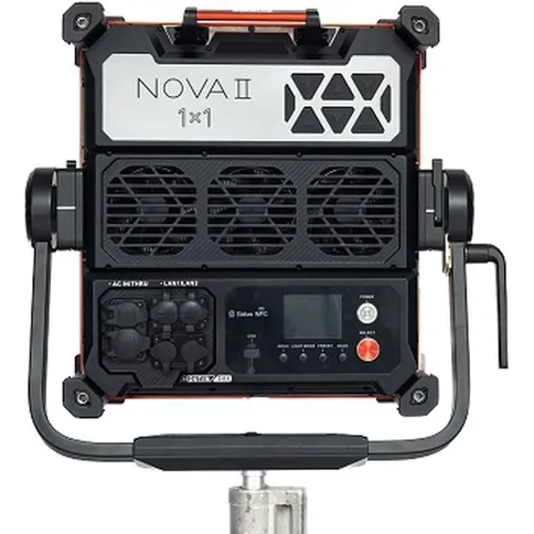 Aputure-Nova-II-1x1-No-Case-EU_3.JPG