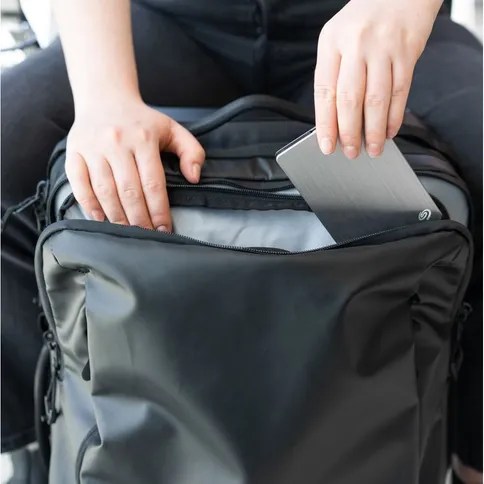 WANDRD-Transit-Carry-On-Roller_10.jpg