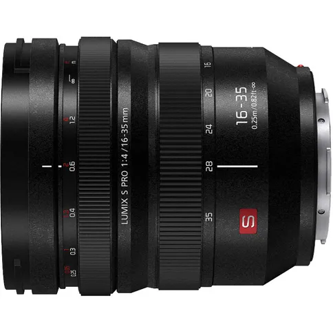 Panasonic_16-35mm_Pro_lens_3.jpg