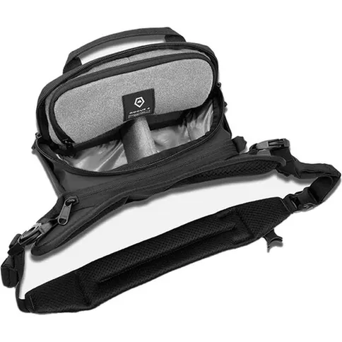 WANDRD-ROGUE-Sling-4L-Black-V2_2.jpg