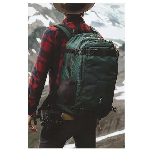 fjord-36-adventure-camera-backpack-green-3.jpg