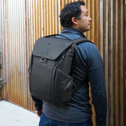 Peak-Design-Everyday-backpack-30L-V3-black_6.jpg