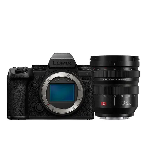 12490585-panasonic-lumix.jpg