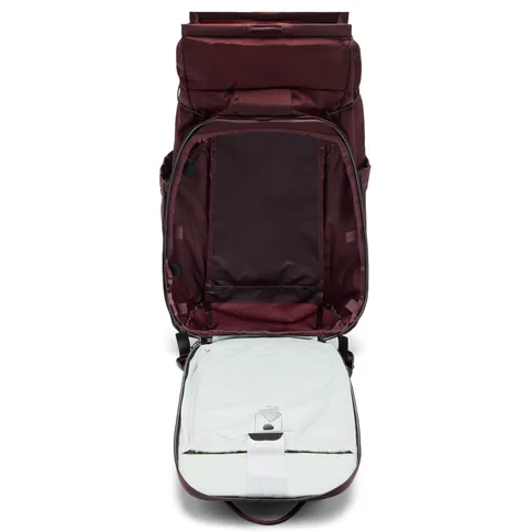 Peak-Design-Outdoor-Backpack-25L-Eclipse-4.jpg