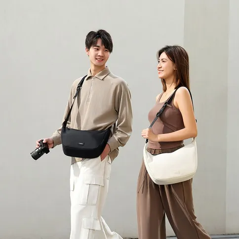 Ulanzi-HMN1-Crossbody-Bag-lichtgrijs_8.jpg