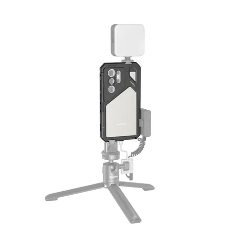 SmallRig-Samsung-Galaxy-S24-Ultra-Cage-Kit-4601_7.jpg