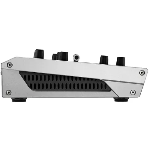 Roland_V-8HD_6.jpg