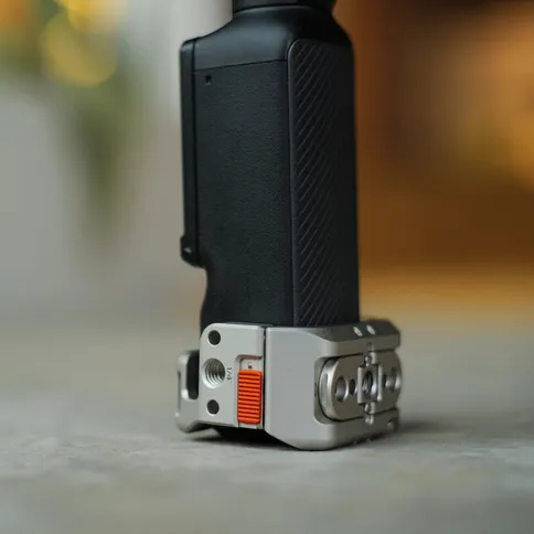 Tilta-Magnetic-Accessory-Mounting-Kit-for-DJI-Osmo-Pocket-3--Titanium-White_5.jpg