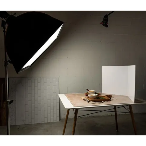 V-Flat-Tabletop-V-Flats-Medium-20x35-2x-white-2x-black_4.jpg