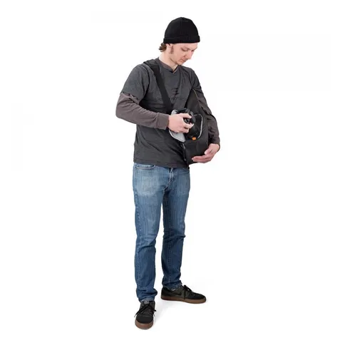 Lowepro-Slingshot-Edge-250-AW-Zwart_8.jpg