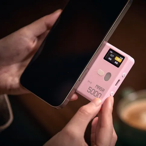 Godox-MA5R-Mobile-Power-Bank-RGB-LED-Light-roze_4.jpg