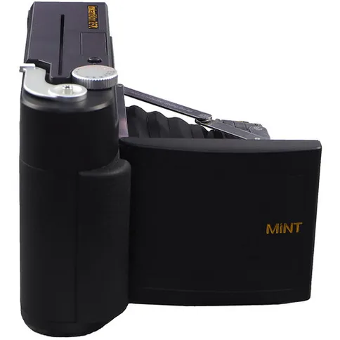 mint_camera_instantkon_rf70_a_manual_rangefinder_3.jpg