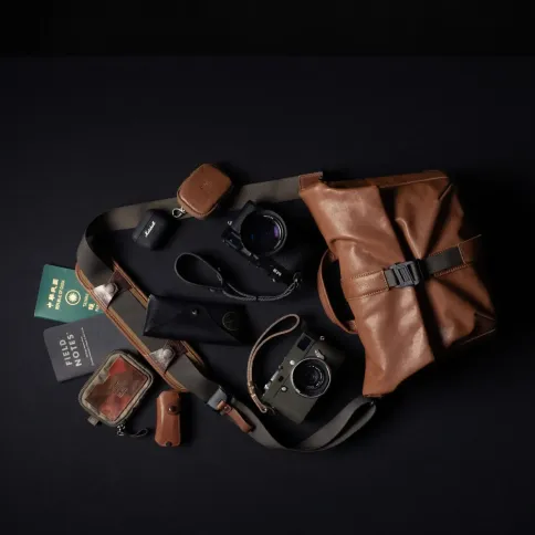 PILOT_ LEATHER TRAVEL CAMERA BAG 7L_6.webp