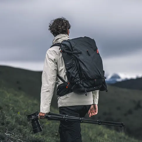 PGYTECH-OnePro-Focux-Backpack-35L_2.jpg